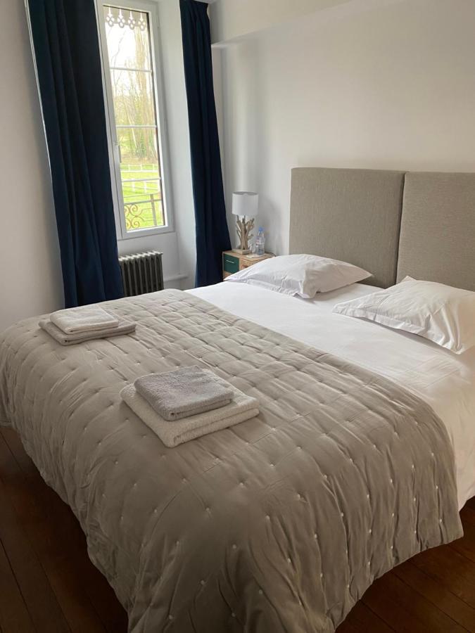 Le Moulin Bleu Bed & Breakfast Saint Cyr-sous-Dourdan Ngoại thất bức ảnh