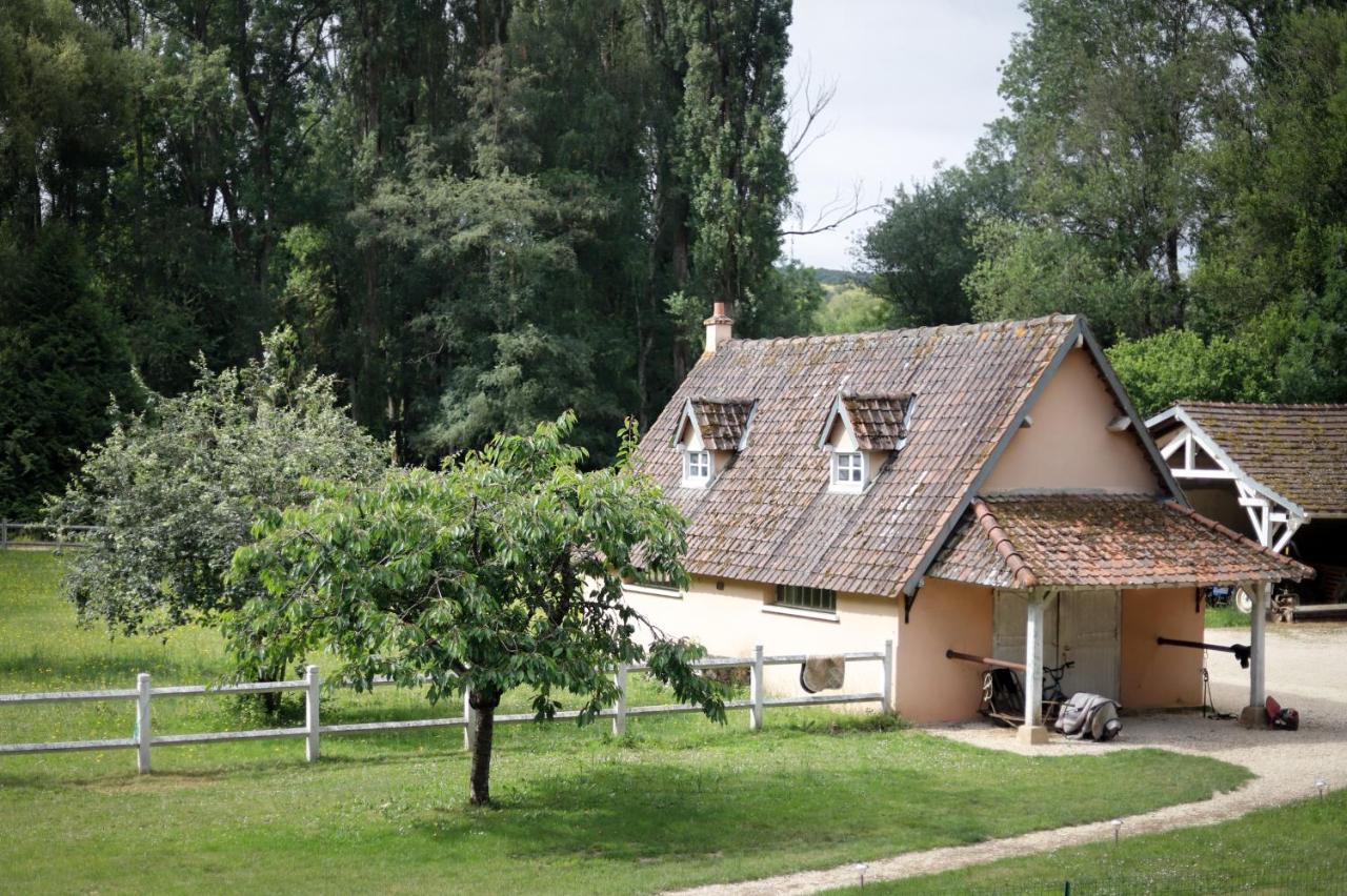Le Moulin Bleu Bed & Breakfast Saint Cyr-sous-Dourdan Ngoại thất bức ảnh